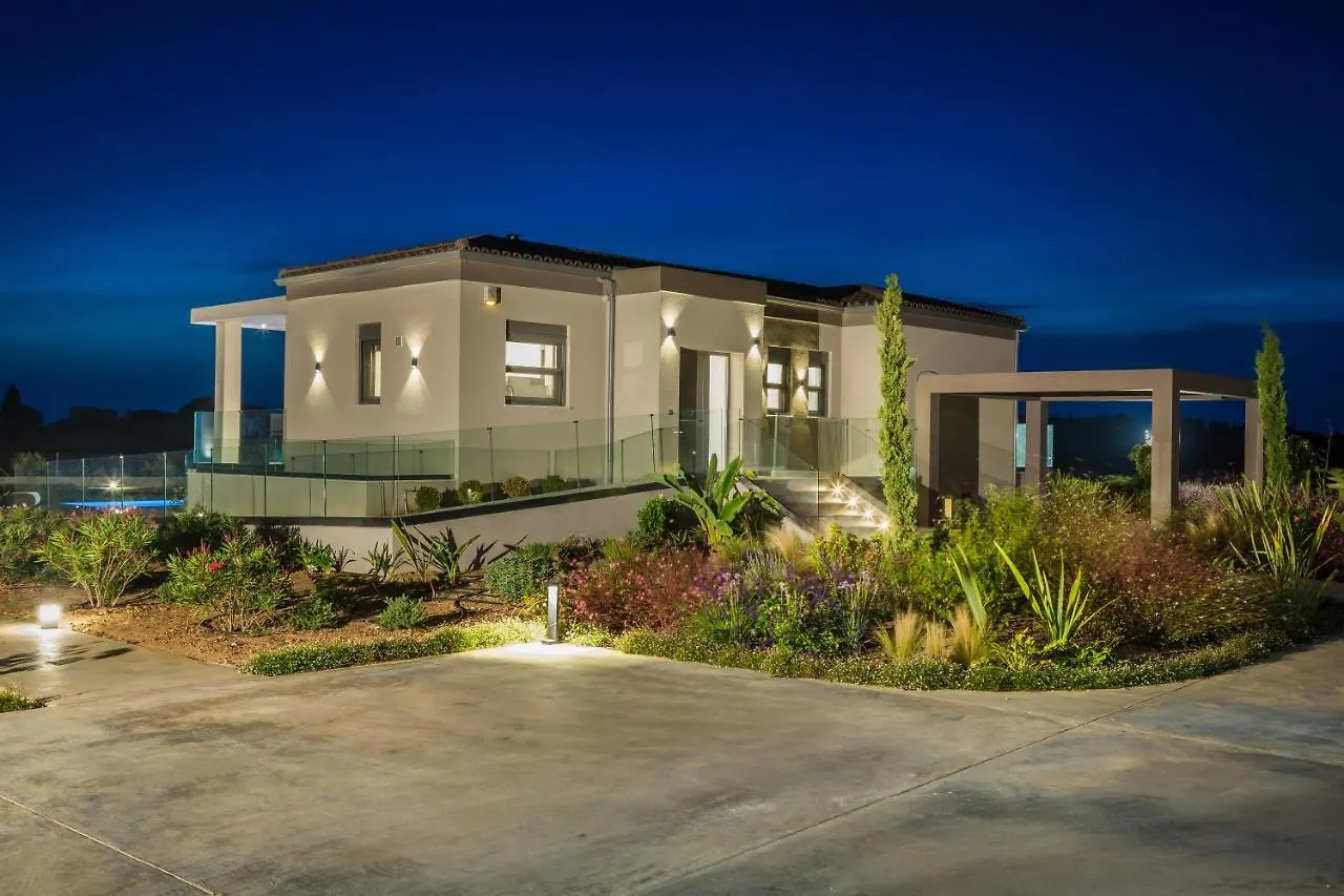 Helios Luxury Villas Private And Superior Svoronata Grekland