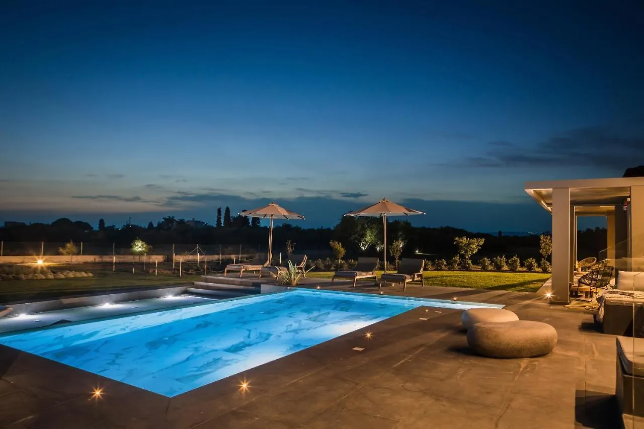 Helios Luxury Villas Private And Superior Svoronata